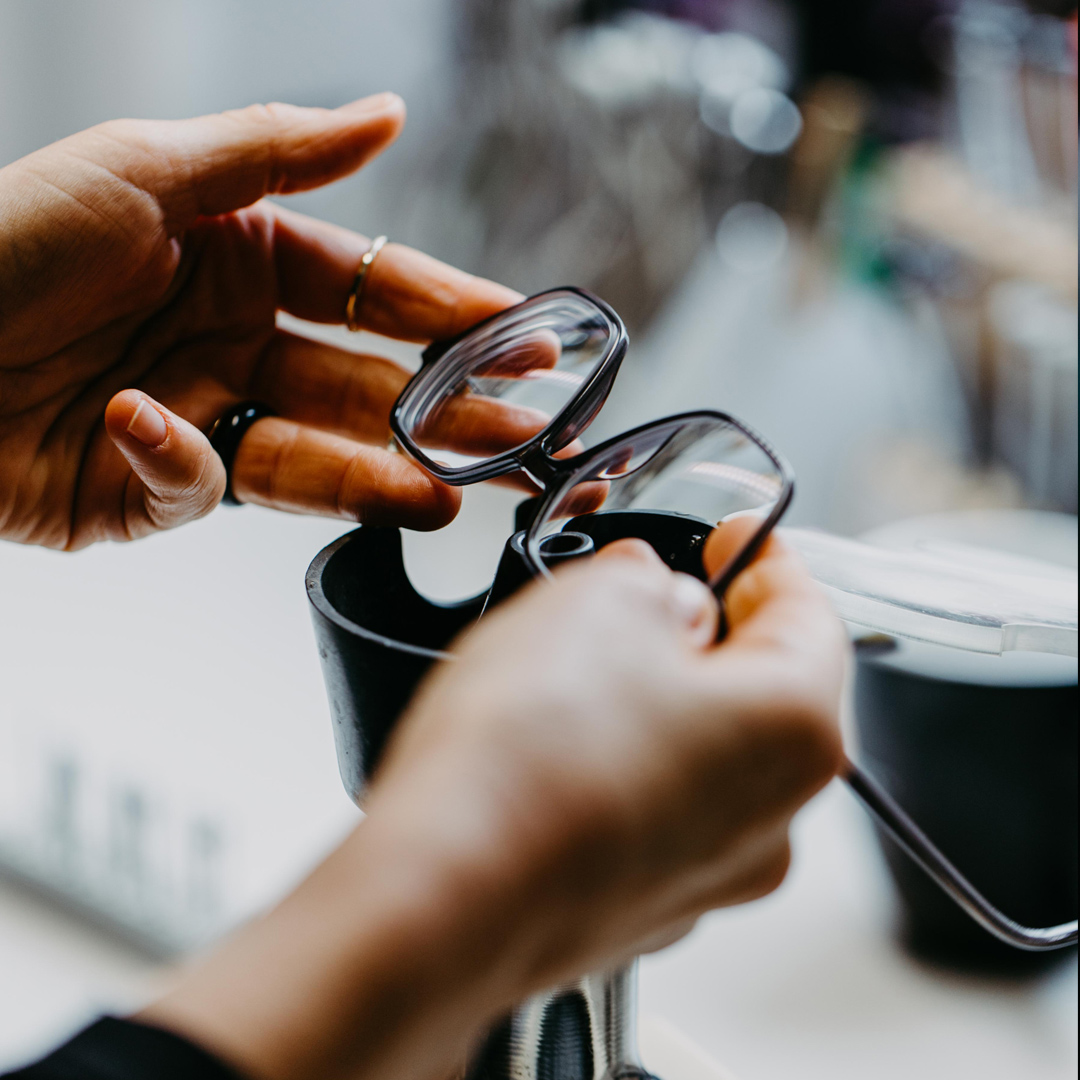 Brillenfertigung Ausbildung 2026: eigene Meisterwerkstatt